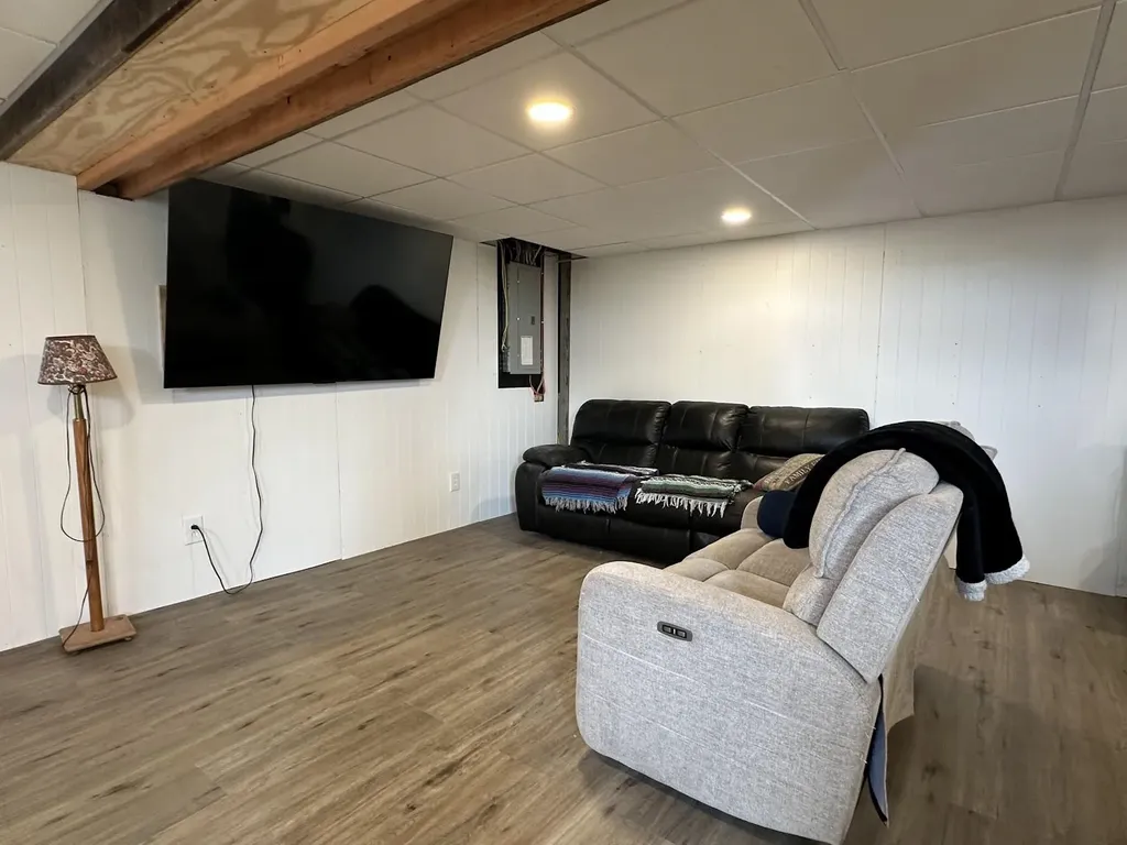 65 Saltis Road Poultney VT 05764