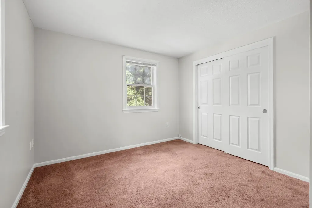 50 Spindlewick Drive Nashua NH 03062