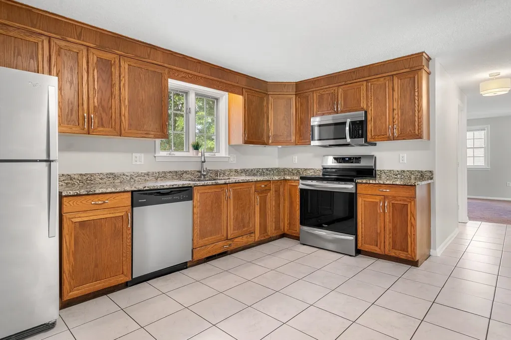 50 Spindlewick Drive Nashua NH 03062
