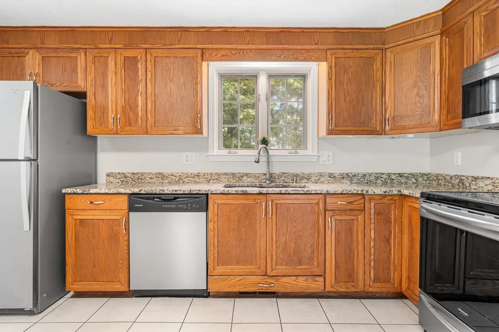 50 Spindlewick Drive Nashua NH 03062