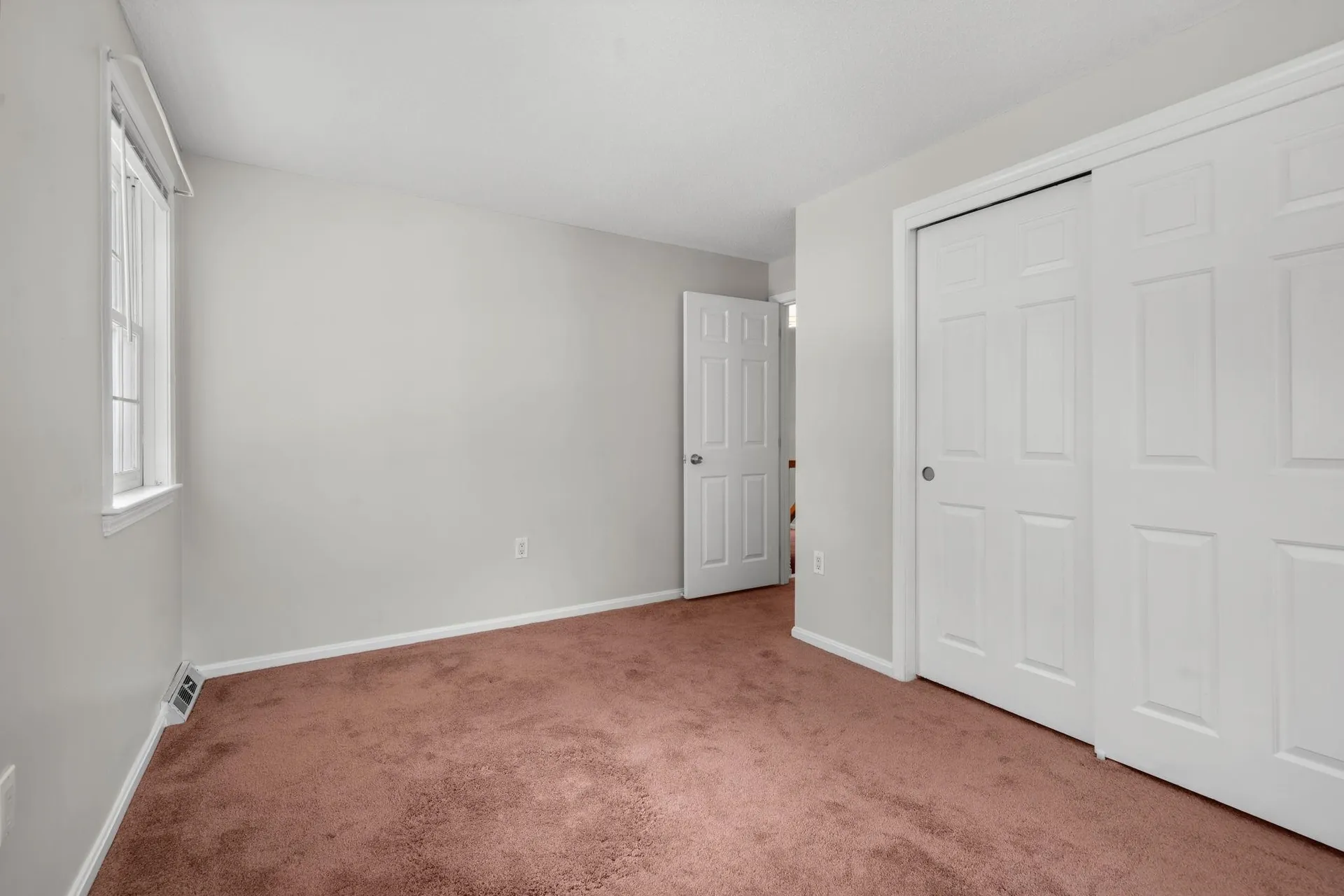 50 Spindlewick Drive Nashua NH 03062
