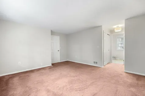 50 Spindlewick Drive Nashua NH 03062