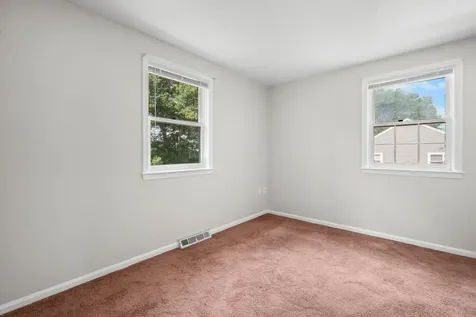 50 Spindlewick Drive Nashua NH 03062