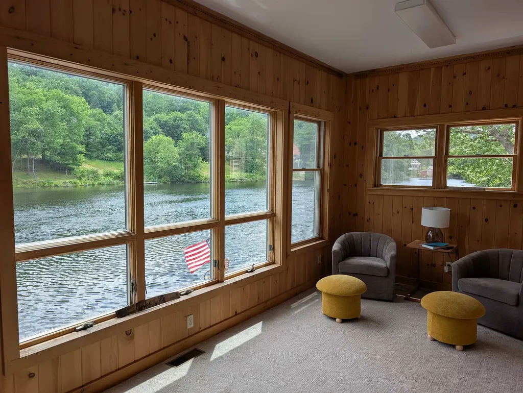 30 Riverside Drive Ashland NH 03217