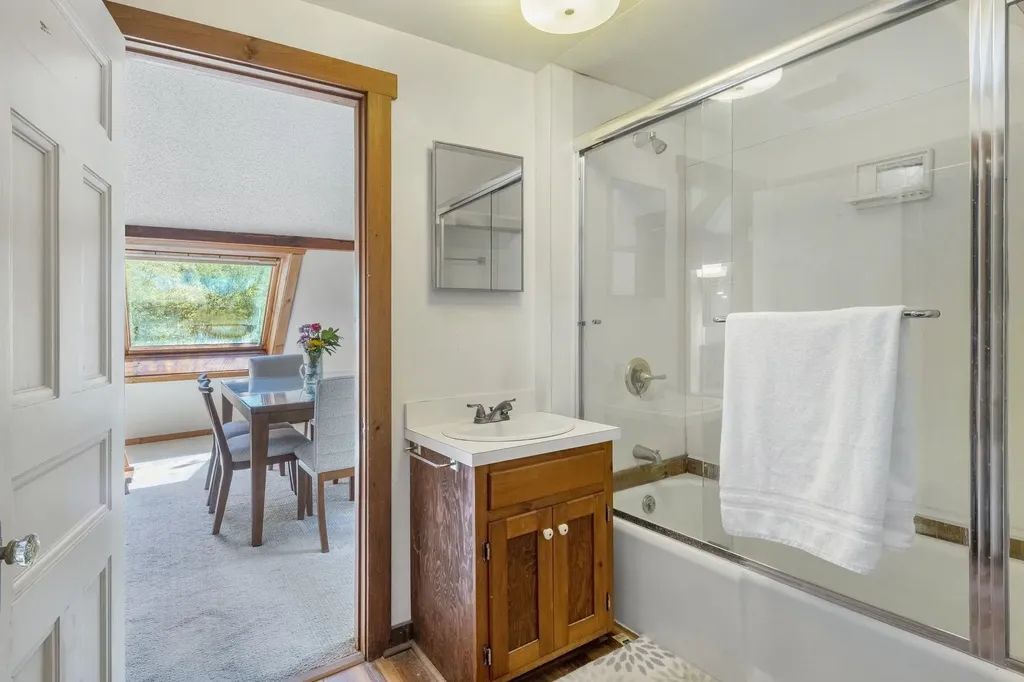 30 Riverside Drive Ashland NH 03217