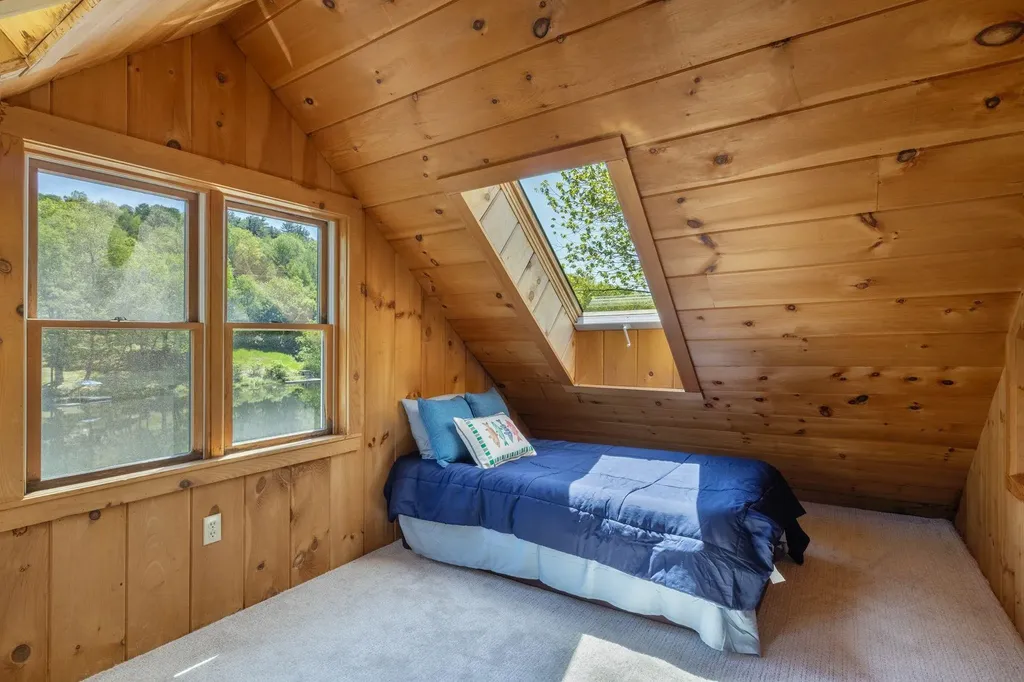 30 Riverside Drive Ashland NH 03217