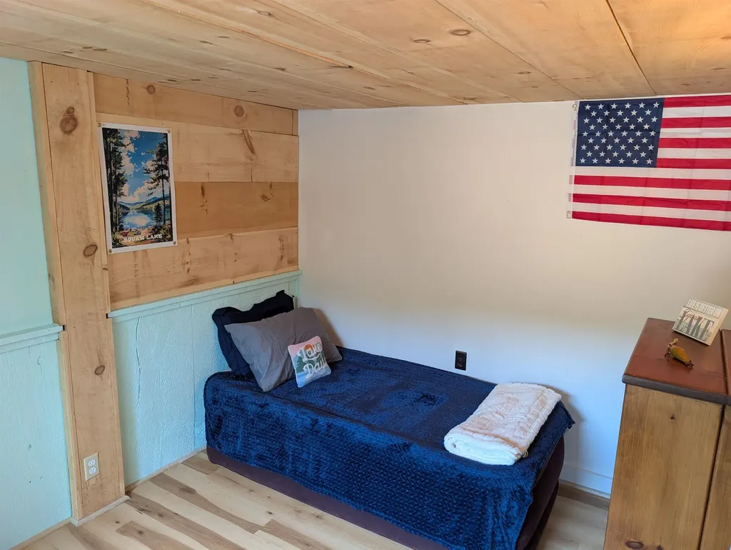 30 Riverside Drive Ashland NH 03217