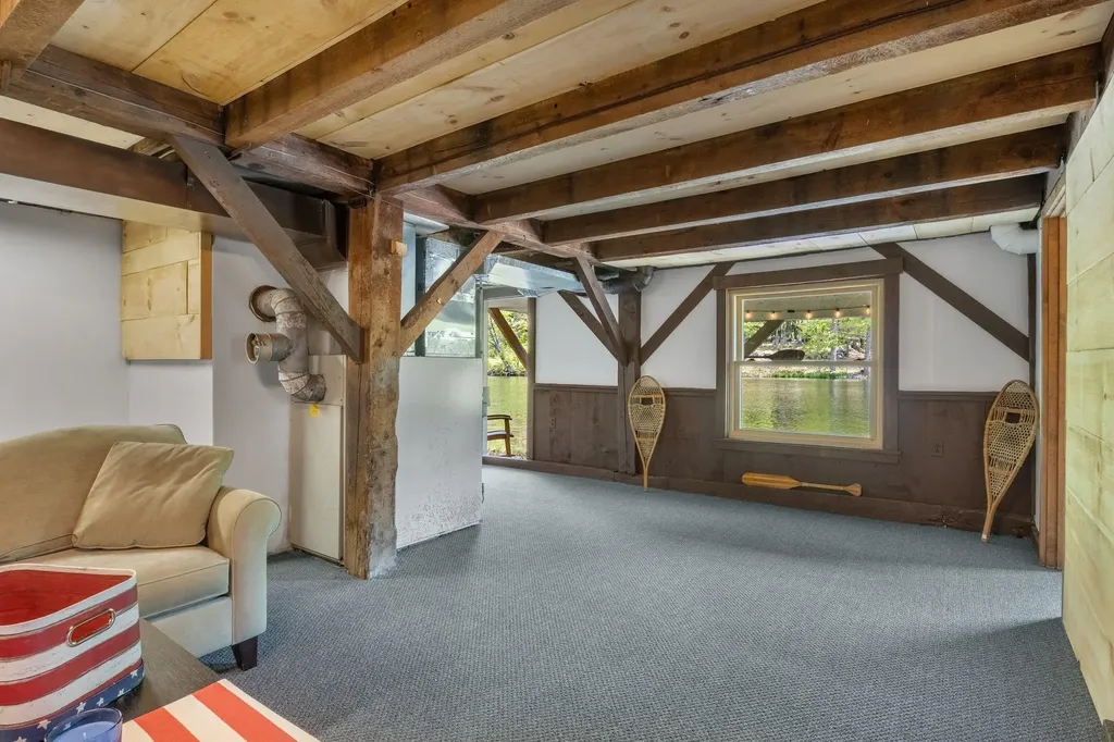 30 Riverside Drive Ashland NH 03217