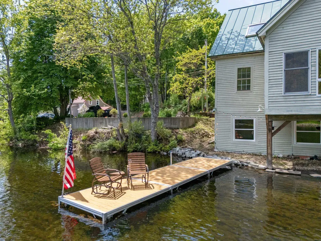 30 Riverside Drive Ashland NH 03217