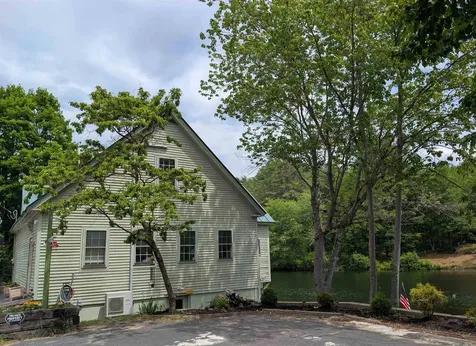 30 Riverside Drive Ashland NH 03217