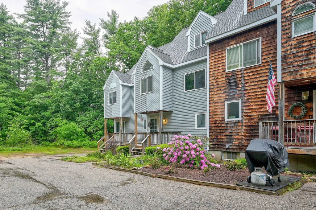 25 Hawk Road Conway NH 03860