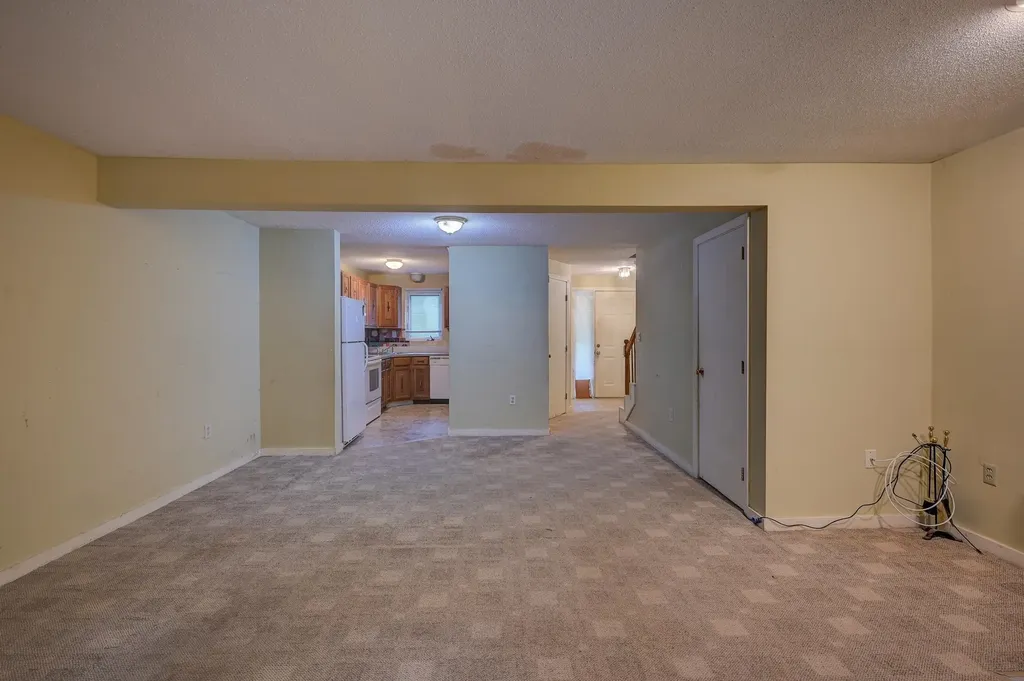25 Hawk Road Conway NH 03860