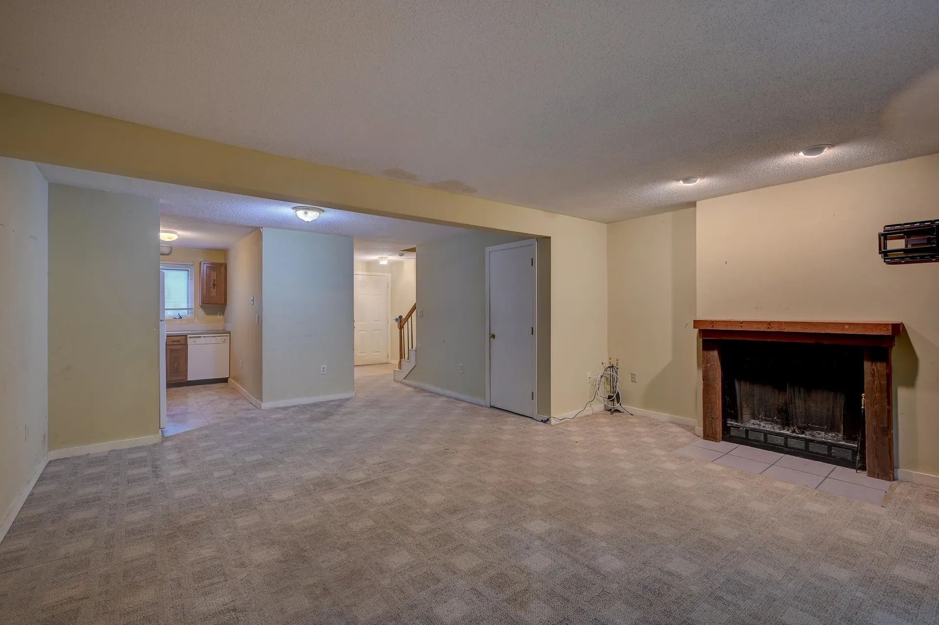 25 Hawk Road Conway NH 03860