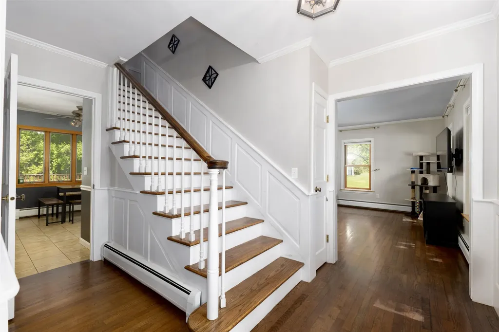 52 Ledgewood Road Claremont NH 03743