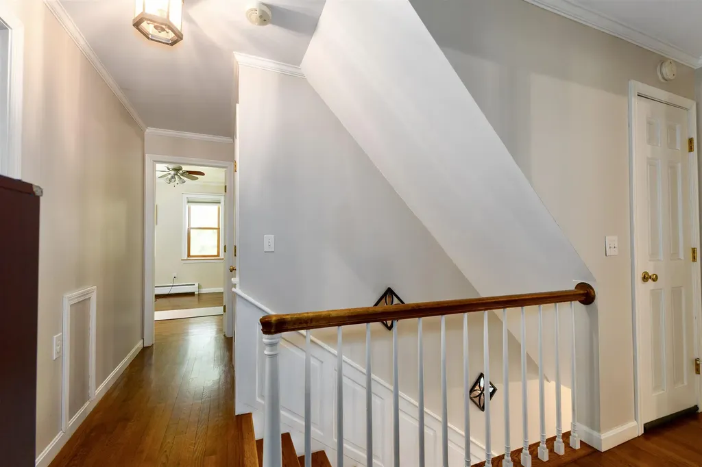 52 Ledgewood Road Claremont NH 03743