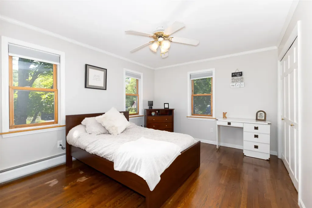 52 Ledgewood Road Claremont NH 03743