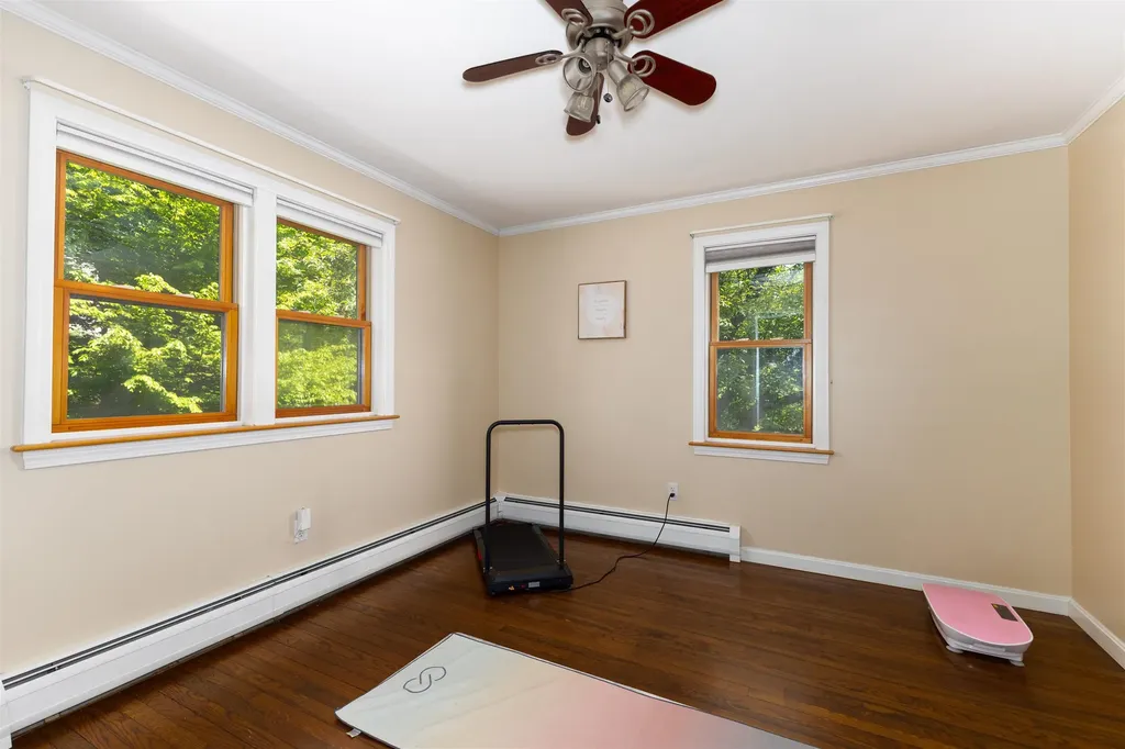 52 Ledgewood Road Claremont NH 03743