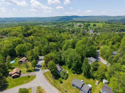 52 Ledgewood Road Claremont NH 03743
