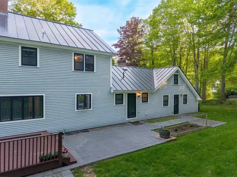 52 Ledgewood Road Claremont NH 03743