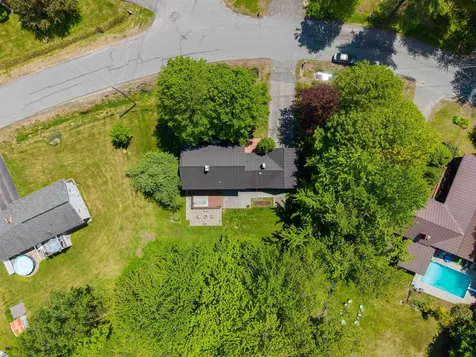 52 Ledgewood Road Claremont NH 03743
