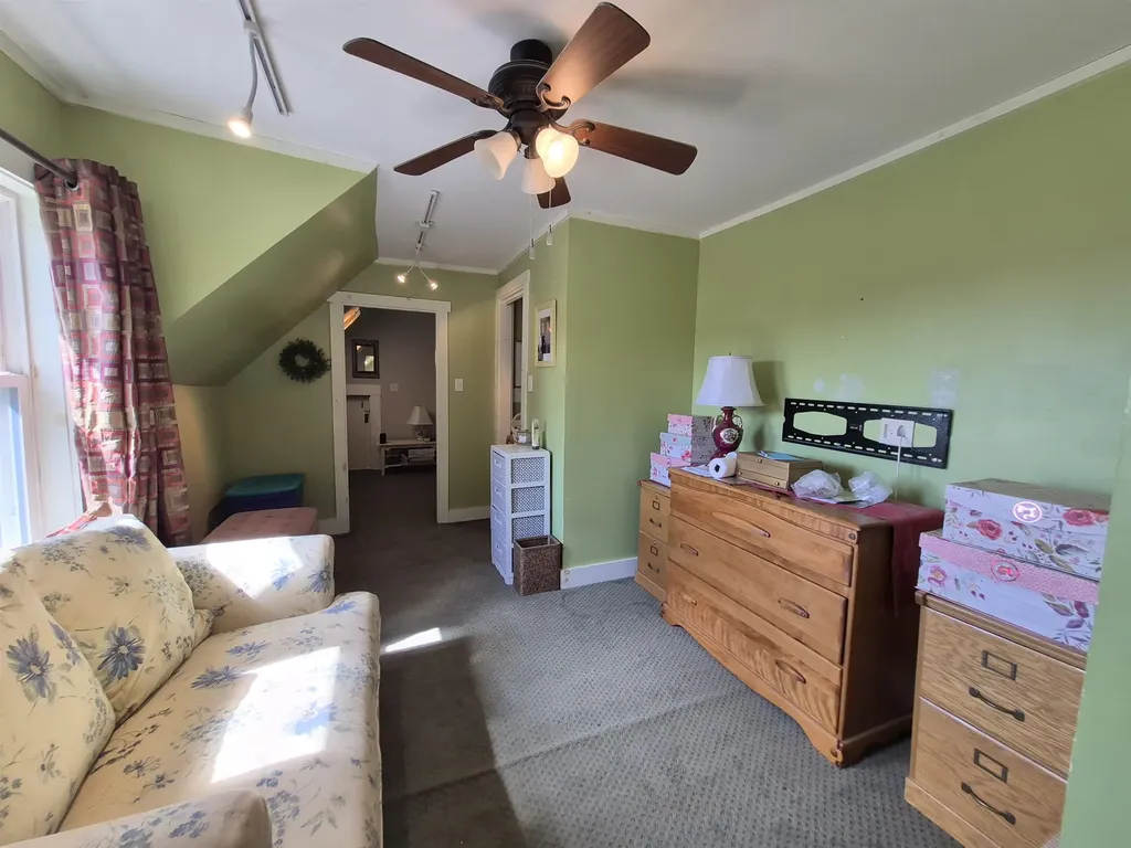 48 Middle Street Lancaster NH 03584