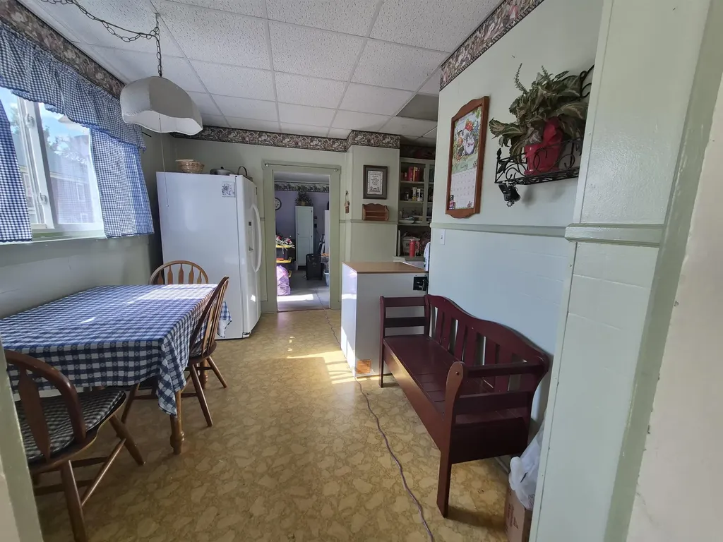 48 Middle Street Lancaster NH 03584