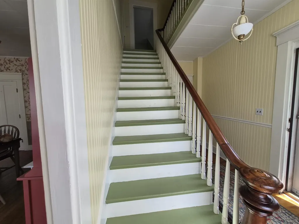 48 Middle Street Lancaster NH 03584