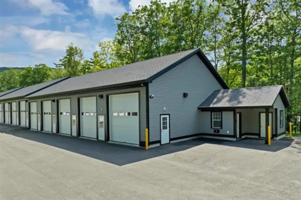 2685 Lake Shore Road Gilford NH 03249