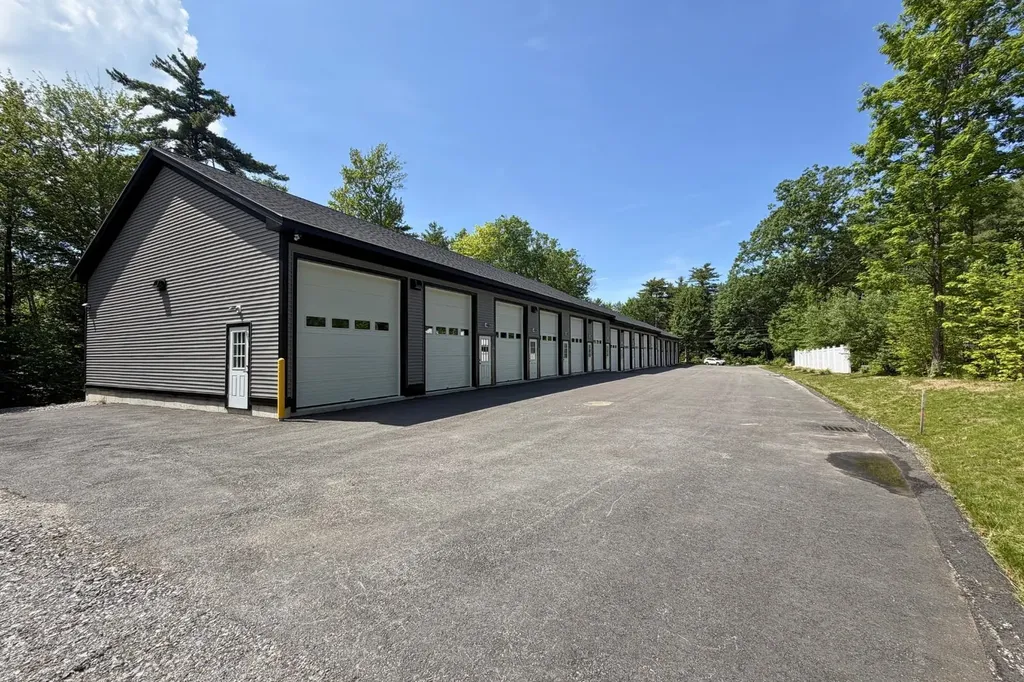 2685 Lake Shore Road Gilford NH 03249