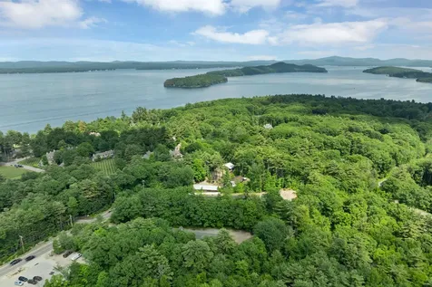 2685 Lake Shore Road Gilford NH 03249