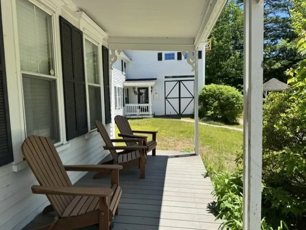 1294 Rte 175 Route Campton NH 03223