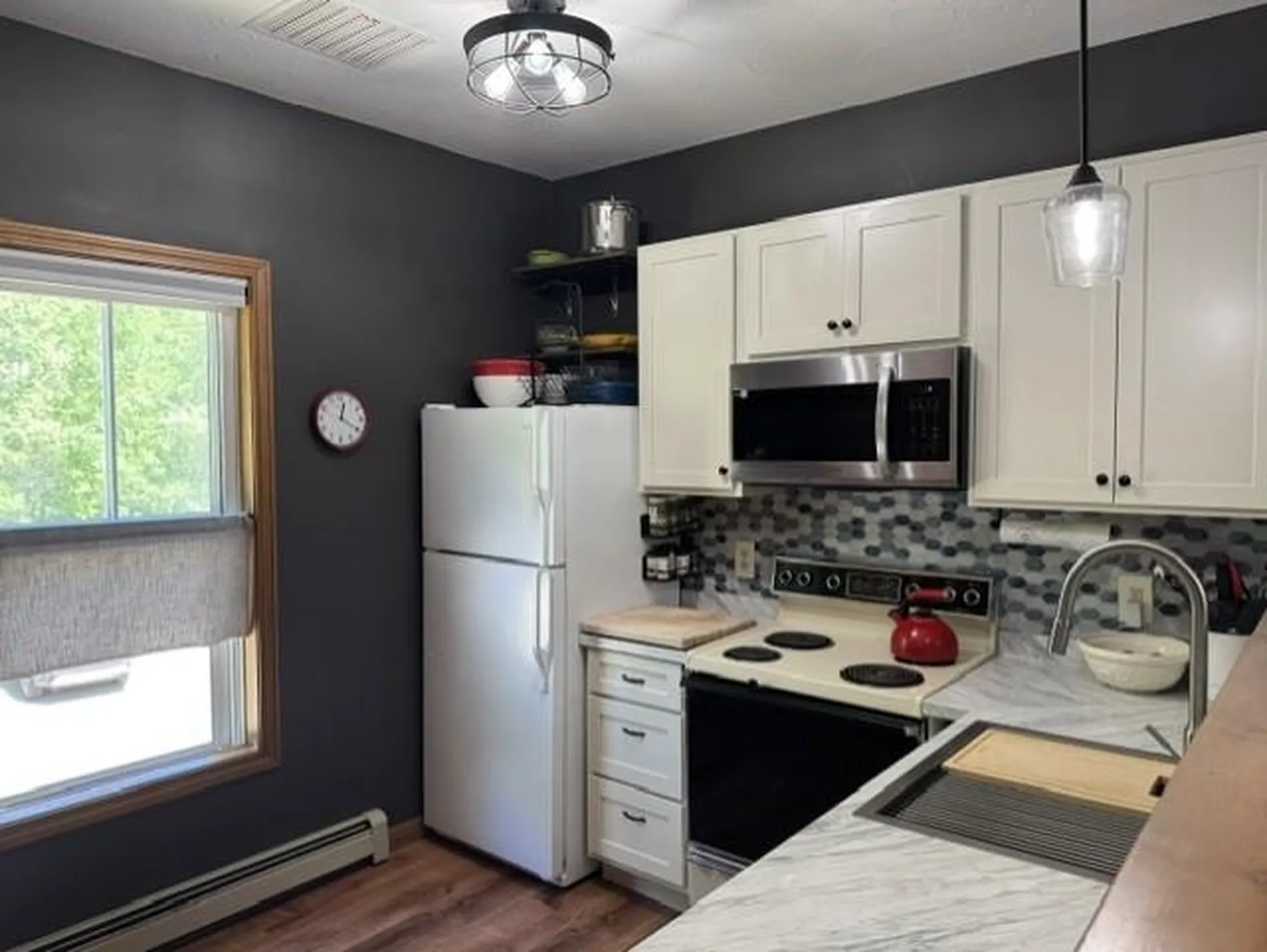 1294 Rte 175 Route Campton NH 03223
