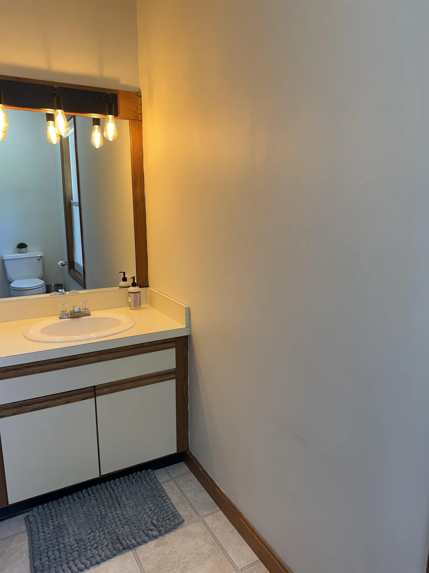 1294 Rte 175 Route Campton NH 03223