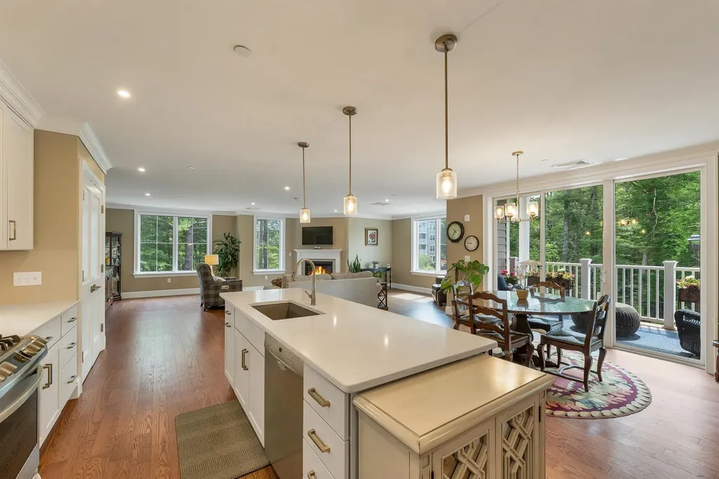 24 Willey Creek Road Exeter NH 03833