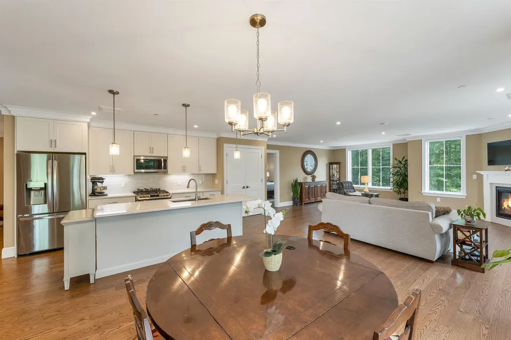 24 Willey Creek Road Exeter NH 03833