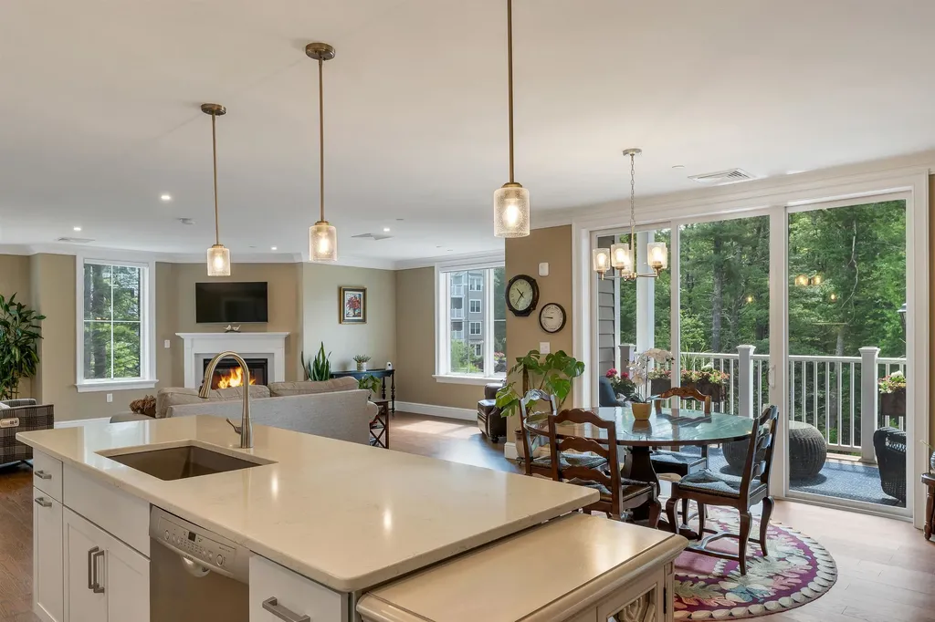 24 Willey Creek Road Exeter NH 03833