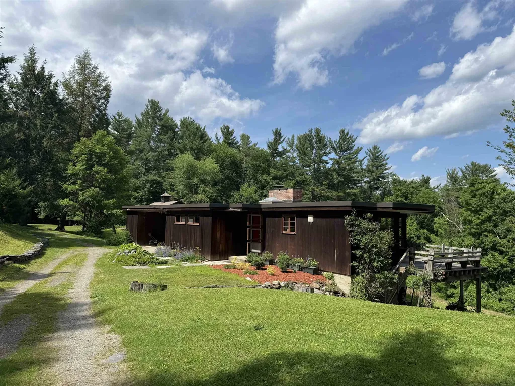 211 Pleasant Valley Road Brattleboro VT 05301
