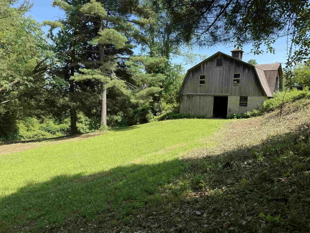 211 Pleasant Valley Road Brattleboro VT 05301