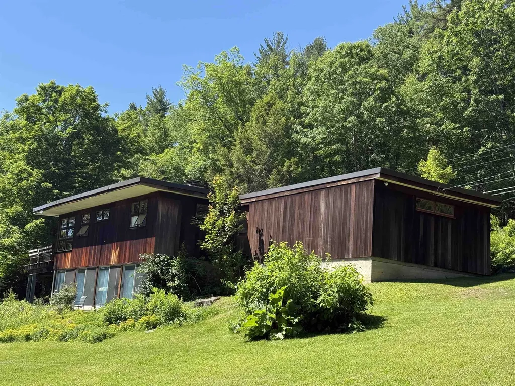 211 Pleasant Valley Road Brattleboro VT 05301