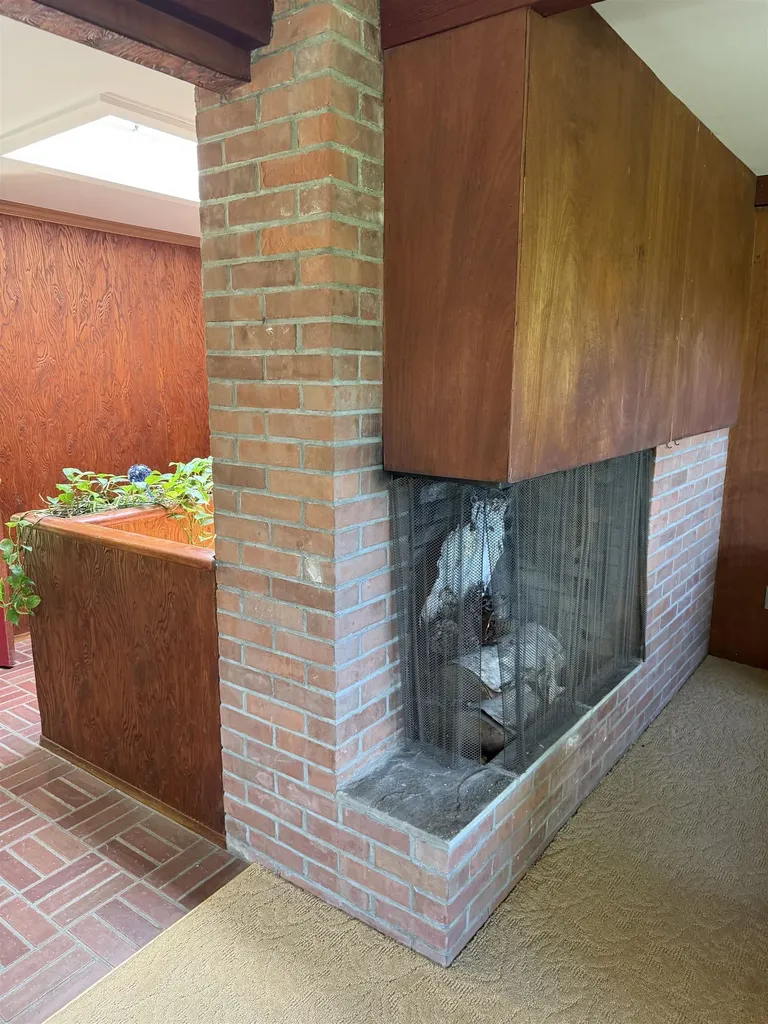 211 Pleasant Valley Road Brattleboro VT 05301