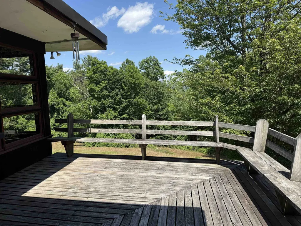 211 Pleasant Valley Road Brattleboro VT 05301