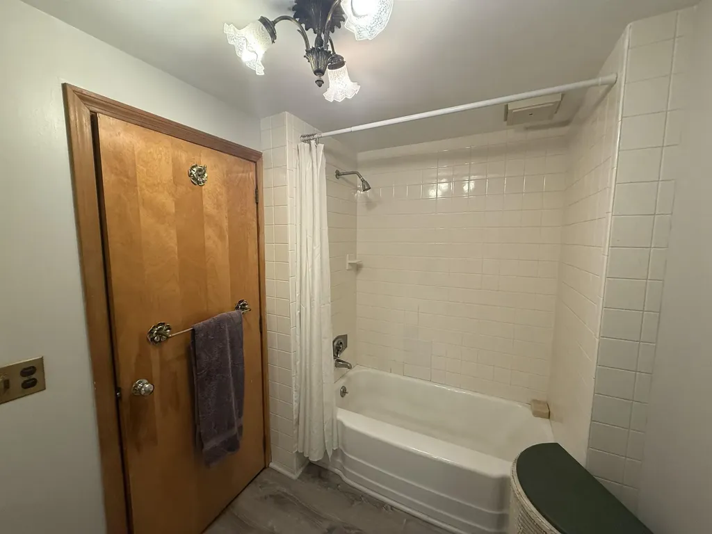 211 Pleasant Valley Road Brattleboro VT 05301