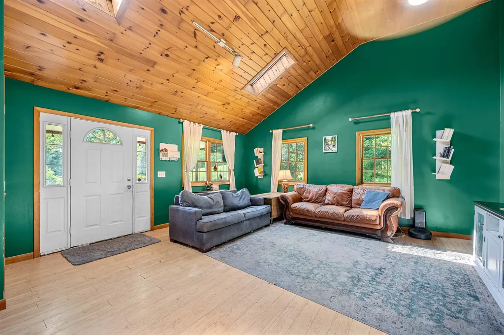302 Brook Road Chelsea VT 05038