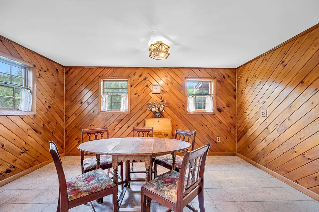 302 Brook Road Chelsea VT 05038