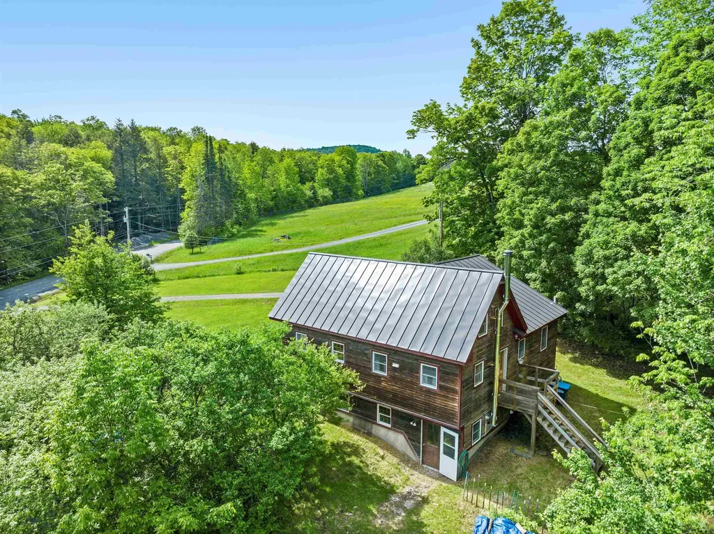 302 Brook Road Chelsea VT 05038