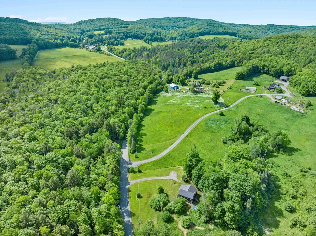 302 Brook Road Chelsea VT 05038