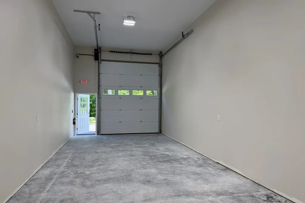 2685 Lake Shore Road Gilford NH 03249