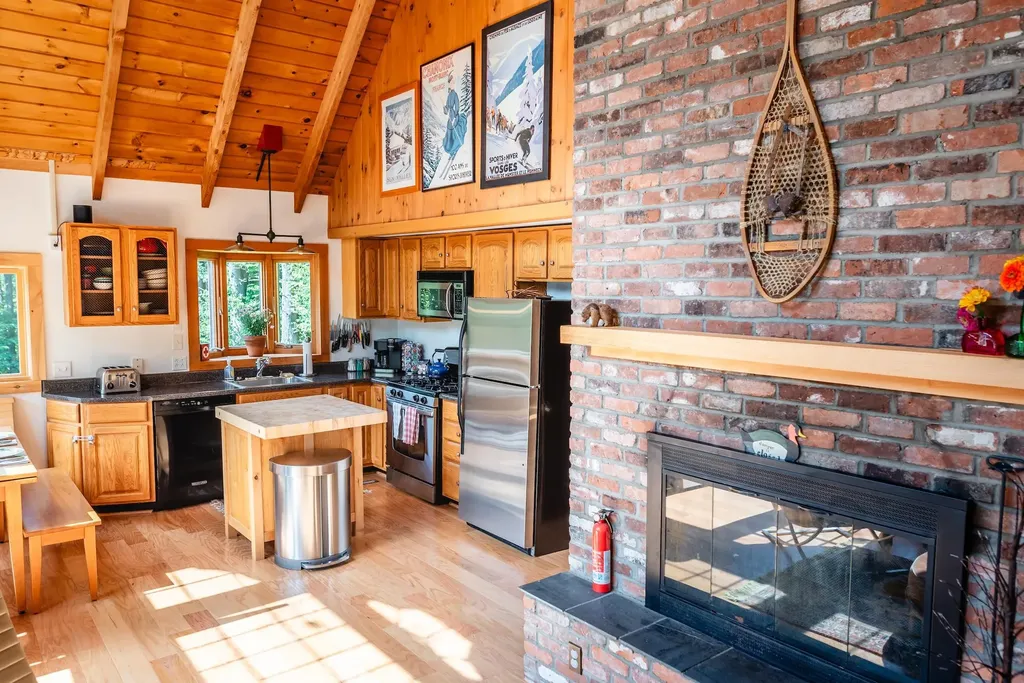 163 Howe Farm Road Jamaica VT 05343