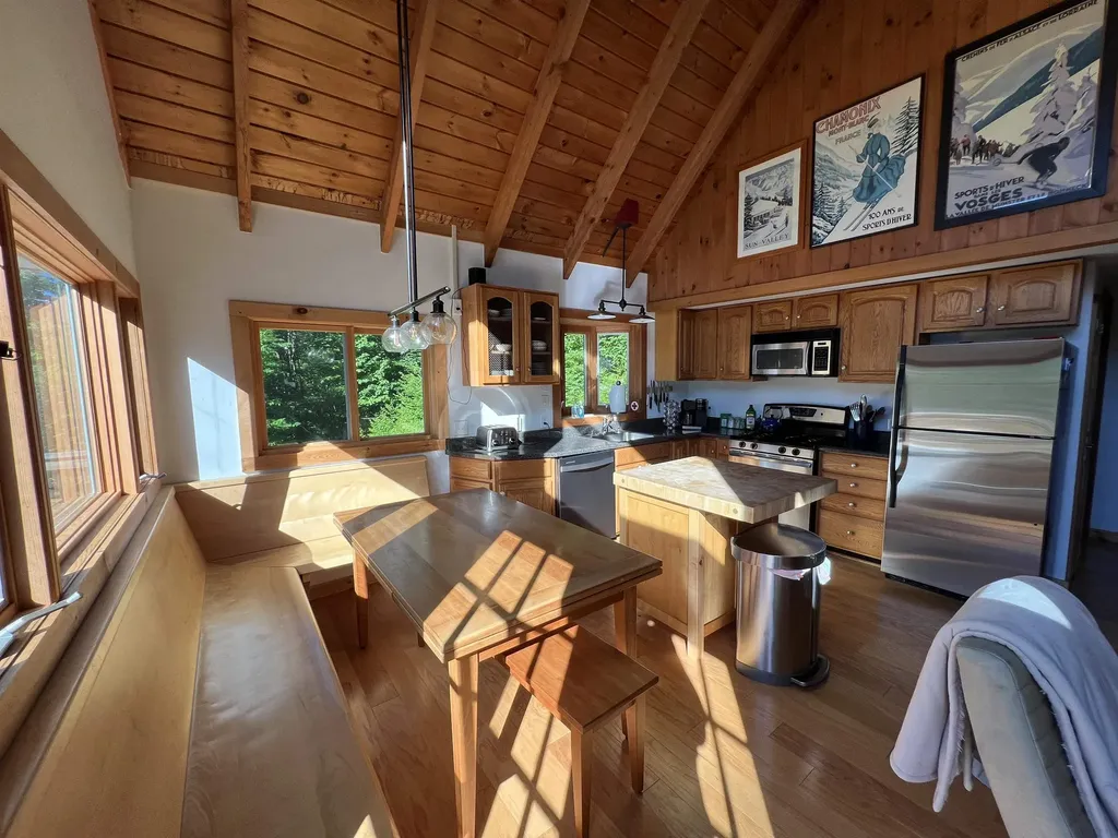 163 Howe Farm Road Jamaica VT 05343
