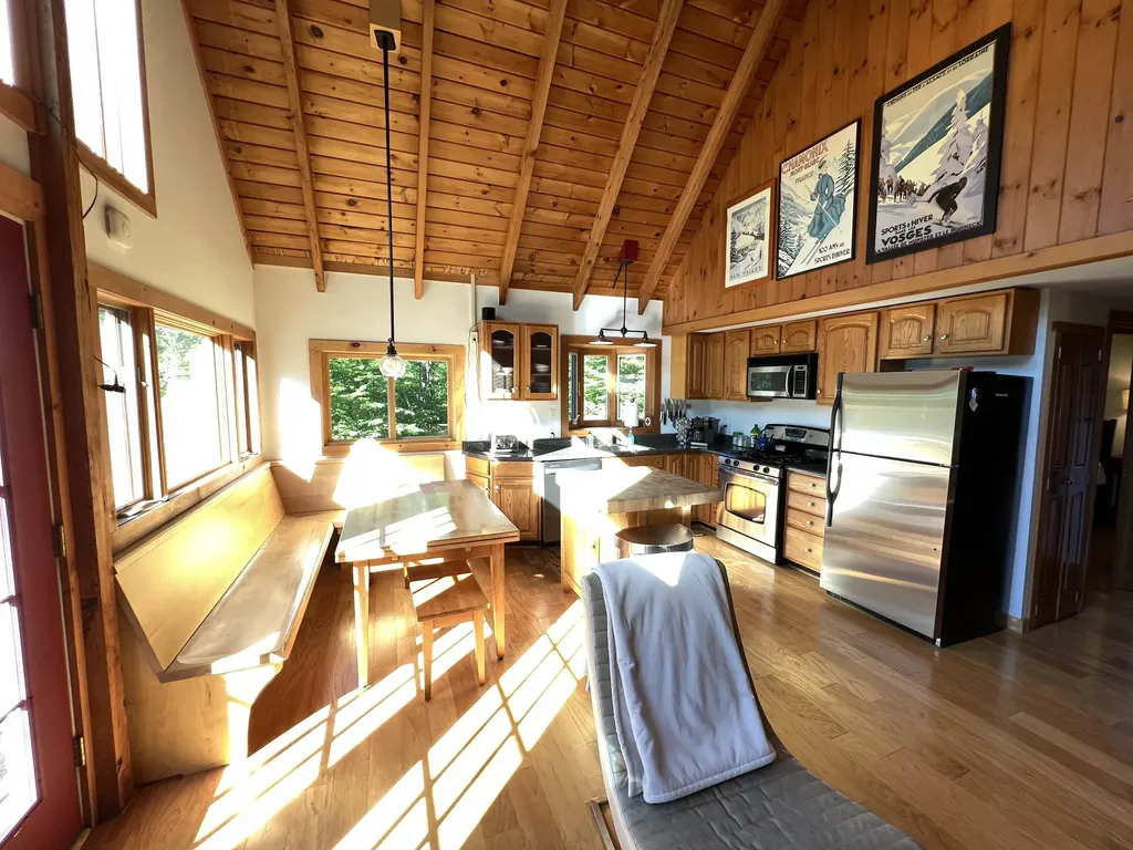 163 Howe Farm Road Jamaica VT 05343